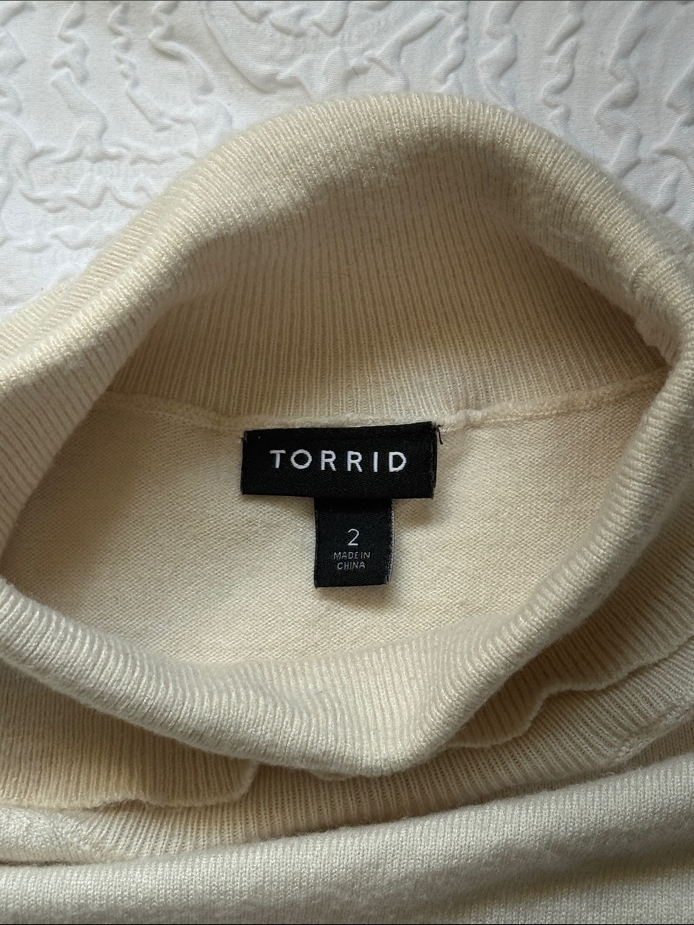 torrid Cream Short-Sleeve Turtleneck Sweater - Picture 2 of 8